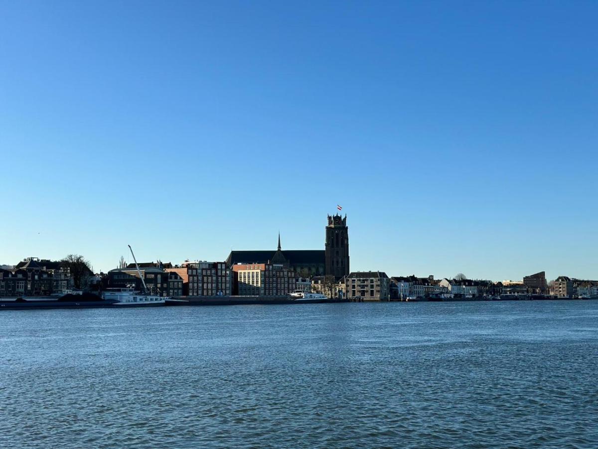 Studio Aan De Maas Apartment Zwijndrecht Luaran gambar